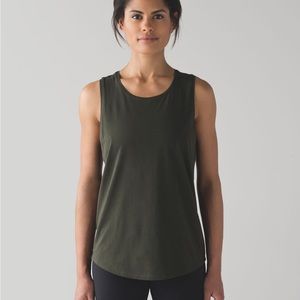 Lululemon Muscle Love Tank sz 4